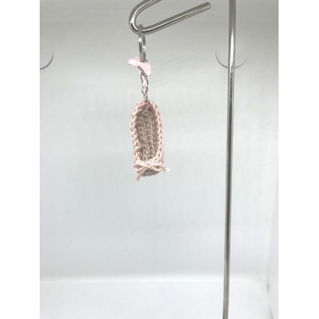 Porte-clé demi-pointe