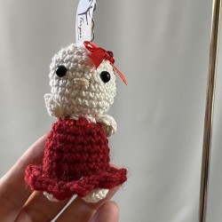 Oiseau blanc et rouge