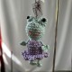 Grenouille vert et mauve